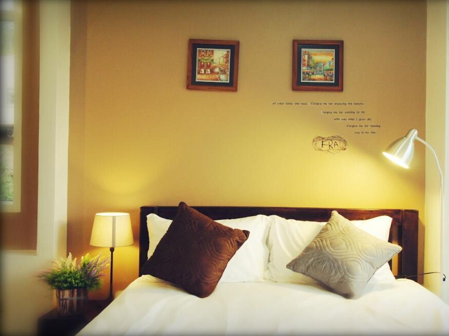 Wealth 30Th Hotel Банкок Екстериор снимка